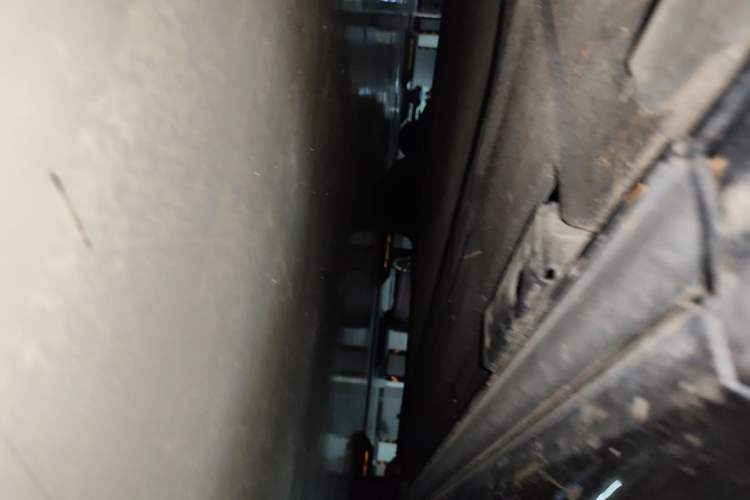 Used Denza D9 2022 DM-i 970 Four-Wheel Drive Flagship Model Chassis Front Left