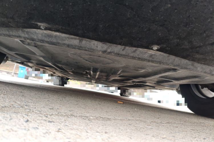 Used Denza D9 2022 DM-i 970 Four-Wheel Drive Flagship Model Chassis Front