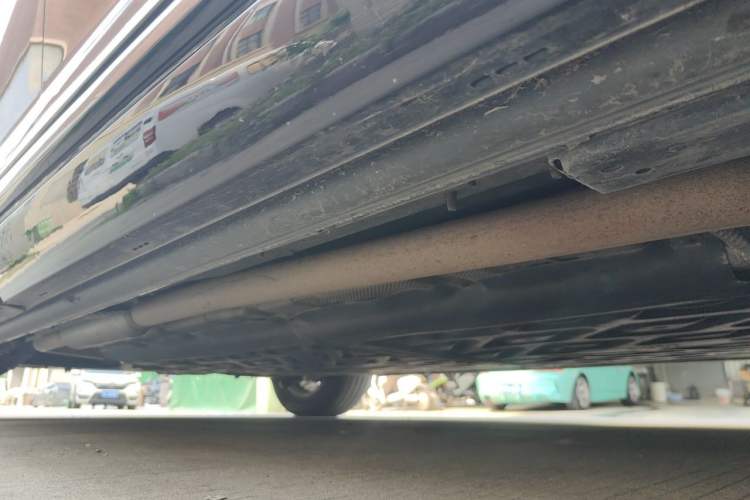 Used Denza D9 2022 DM-i 970 Four-Wheel Drive Prestige Model Chassis Front Right