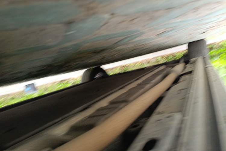 Used Denza D9 2022 DM-i 1040 Prestige Model Chassis Front Right