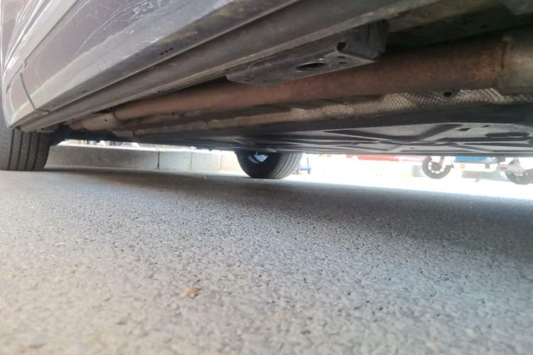 Used Denza D9 2022 DM-i 970 Four-Wheel Drive Prestige Model Chassis Front Right