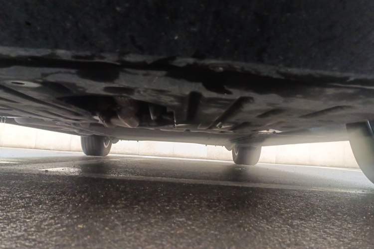 Used Denza D9 2022 DM-i 970 Four-Wheel Drive Prestige Model Chassis Front