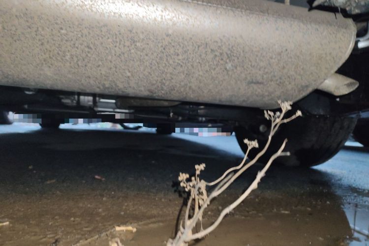 Used Denza D9 2022 DM-i 970 Four-Wheel Drive Flagship Model Chassis Rear