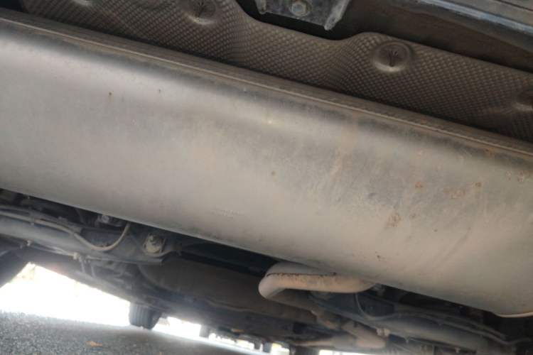Used Denza D9 2022 DM-i 945 Luxury Model Chassis Rear