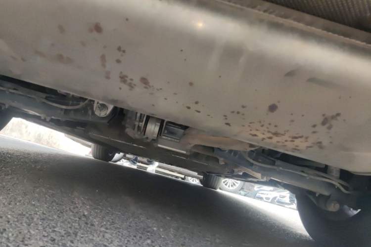 Used Denza D9 2022 DM-i 970 Four-Wheel Drive Flagship Model Chassis Rear