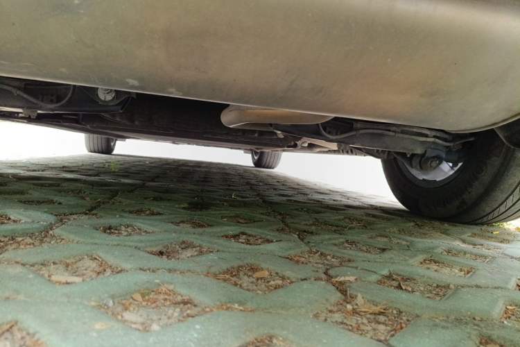 Used Denza D9 2022 DM-i 1040 Prestige Model Chassis Rear