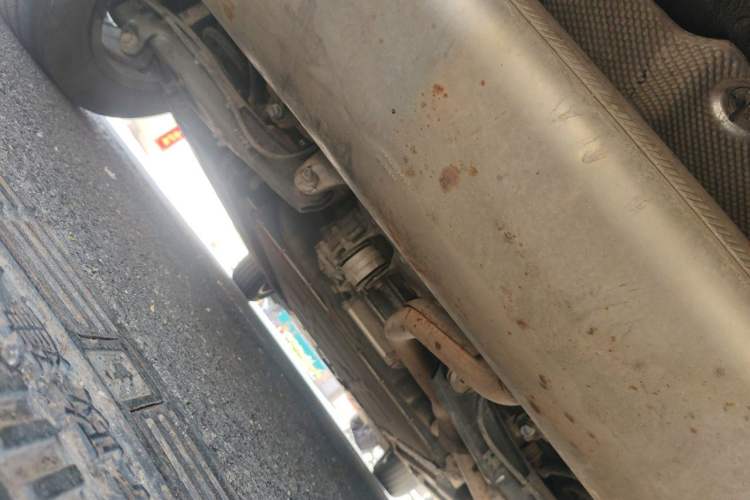 Used Denza D9 2022 DM-i 970 Four-Wheel Drive Prestige Model Chassis Rear