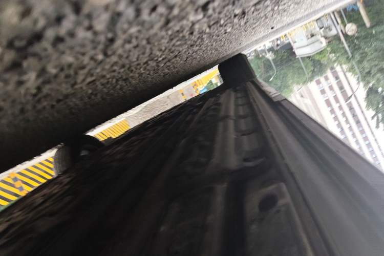 Used Denza D9 2022 DM-i 970 Four-Wheel Drive Prestige Model Chassis Rear Left