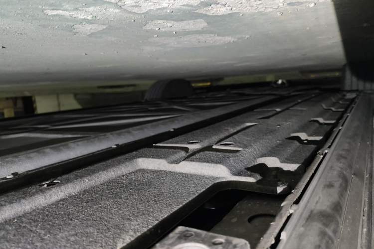 Used Denza D9 2022 DM-i 970 Four-Wheel Drive Flagship Model Chassis Rear Left