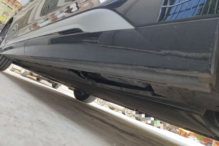 Used Denza D9 2022 DM-i 1040 Prestige Model Chassis Rear Left