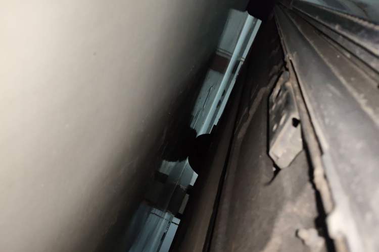 Used Denza D9 2022 DM-i 970 Four-Wheel Drive Flagship Model Chassis Rear Left