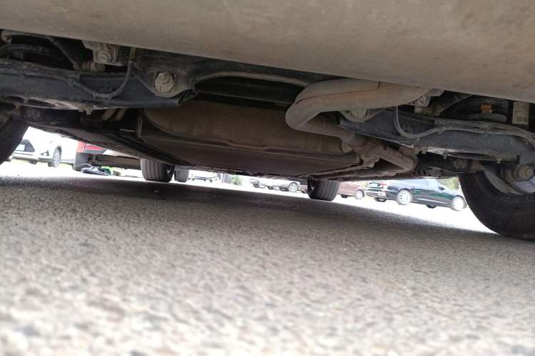 Used Denza D9 2022 DM-i 1040 Prestige Model Chassis Rear
