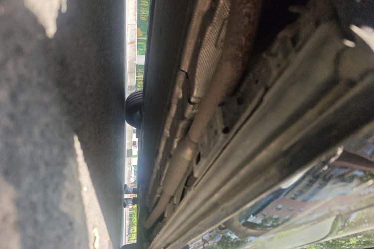 Used Denza D9 2022 DM-i 1040 Prestige Model Chassis Rear Right