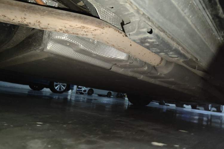 Used Denza D9 2022 DM-i 970 Four-Wheel Drive Prestige Model Chassis Rear Right
