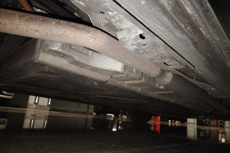 Used Denza D9 2022 DM-i 970 Four-Wheel Drive Prestige Model Chassis Rear Right