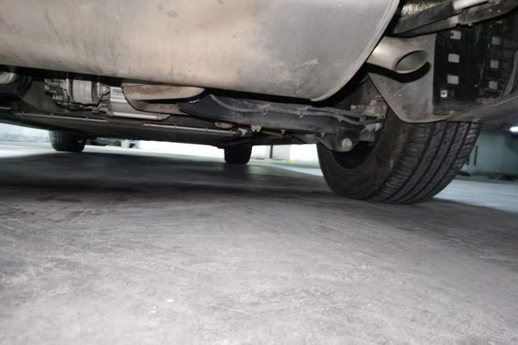 Used Denza D9 2022 DM-i 970 Four-Wheel Drive Prestige Model Chassis Rear Right