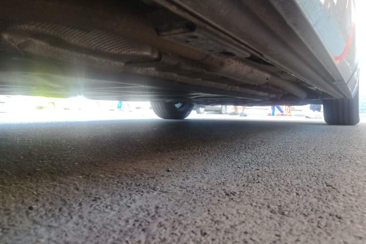 Used Denza D9 2022 DM-i 970 Four-Wheel Drive Prestige Model Chassis Rear Right