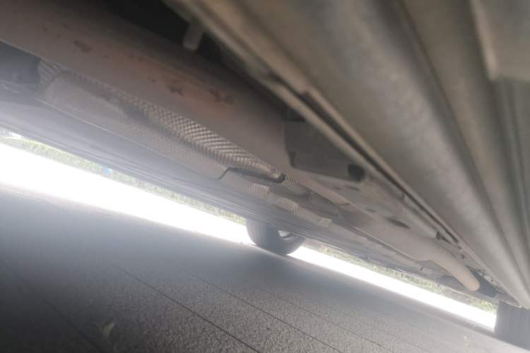 Used Denza D9 2022 DM-i 970 Four-Wheel Drive Prestige Model Chassis Rear Right
