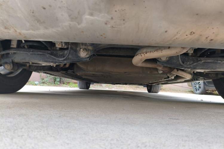 Used Denza D9 2022 DM-i 1040 Prestige Model Chassis Rear