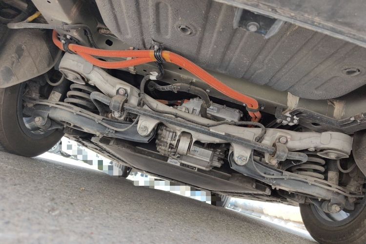 Used Denza D9 2022 EV 600 Four-Wheel Drive Flagship Model Chassis Rear