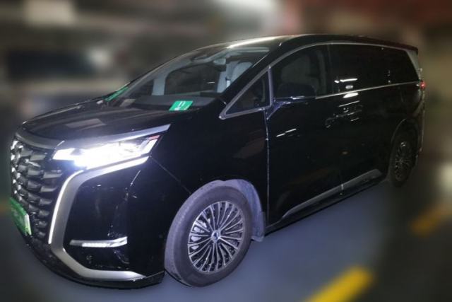 Used Denza D9 2022 DM-i 970 Four-Wheel Drive Flagship Model