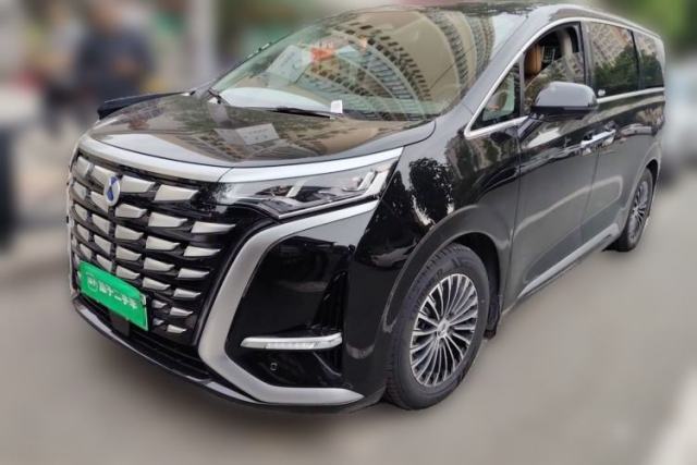 Denza D9 2022 DM-i 970 Four-Wheel Drive Flagship Model с пробегом