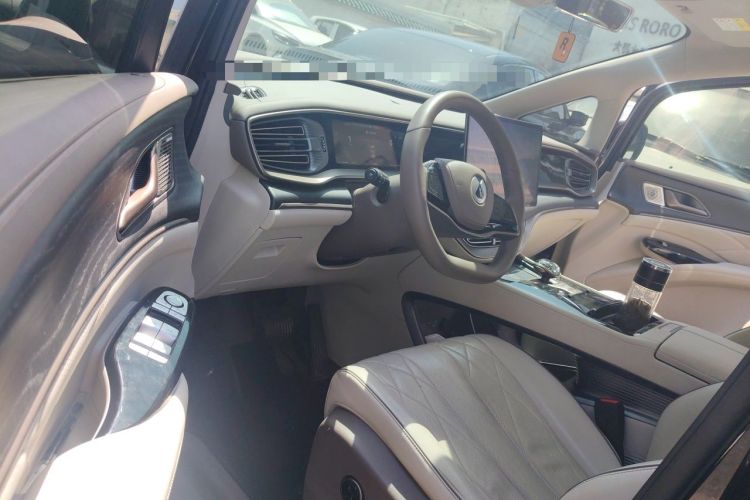 Used Denza D9 2022 DM-i 970 Four-Wheel Drive Prestige Model Driver Seat