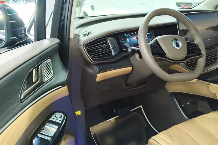 Used Denza D9 2022 DM-i 970 Four-Wheel Drive Flagship Model Driver Seat