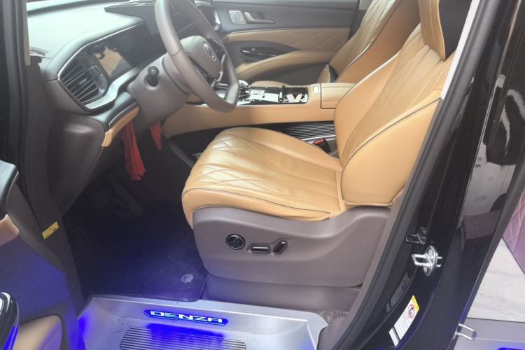 Used Denza D9 2022 DM-i 970 Four-Wheel Drive Flagship Model Driver Seat