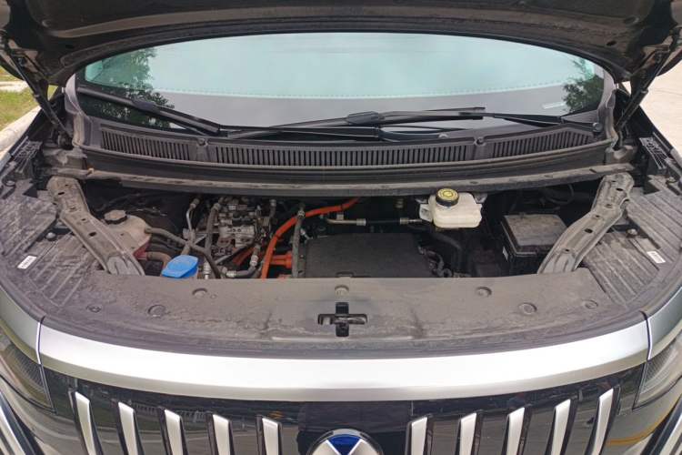 Used Denza D9 2022 EV 620 Prestige Model Engine Bay