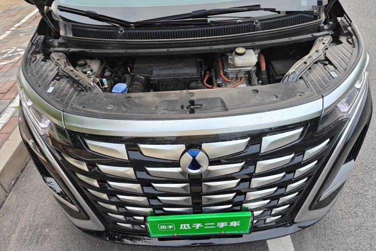 Used Denza D9 2022 DM-i 970 Four-Wheel Drive Prestige Model Engine Bay
