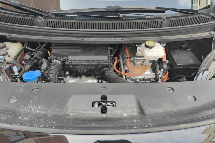Used Denza D9 2022 DM-i 970 Four-Wheel Drive Prestige Model Engine Bay