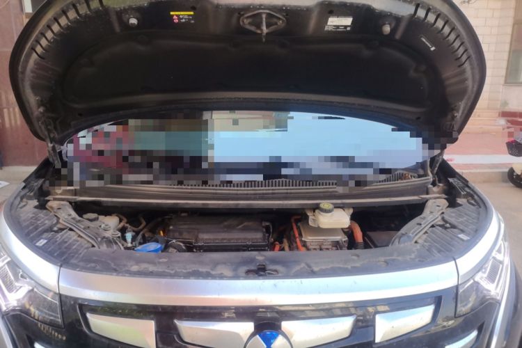 Used Denza D9 2022 DM-i 970 Four-Wheel Drive Prestige Model Engine Bay