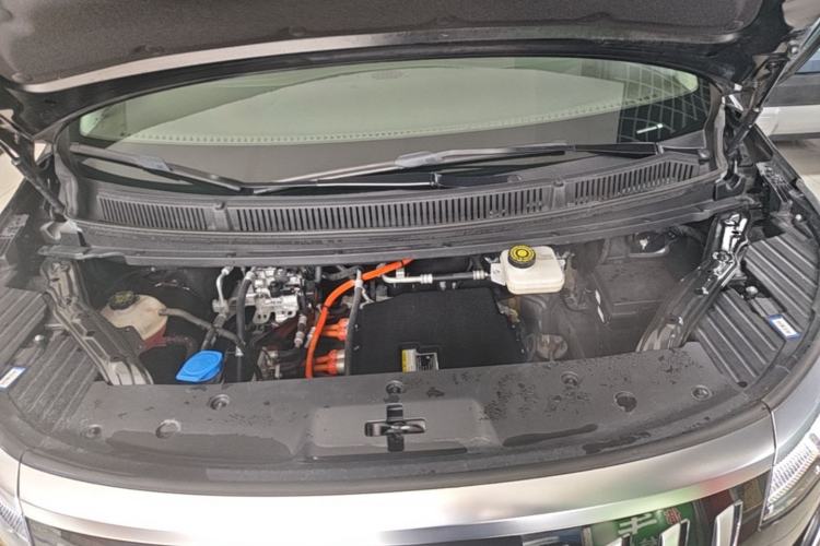 Used Denza D9 2022 EV 620 Prestige Model Engine Bay