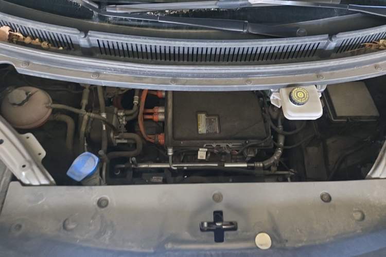 Used Denza D9 2022 EV 620 Prestige Model Engine Bay