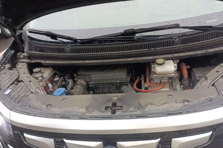 Used Denza D9 2022 DM-i 970 Four-Wheel Drive Prestige Model Engine Bay