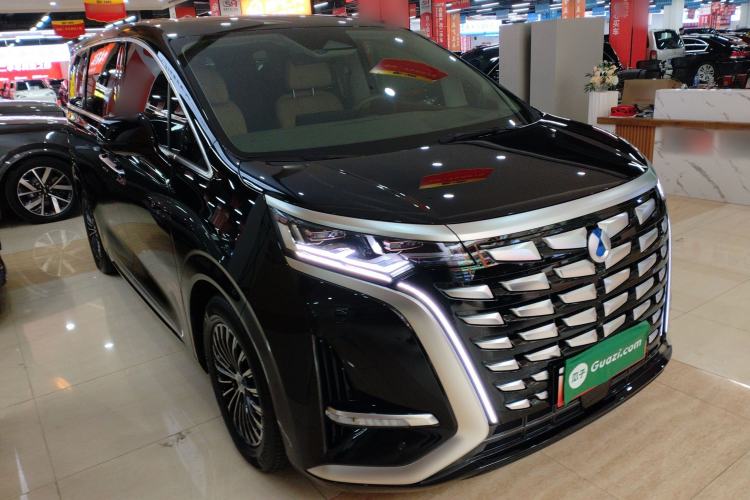 Used Denza D9 2022 DM-i 970 Four-Wheel Drive Flagship Model Exterior 1