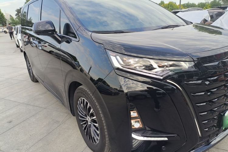 Used Denza D9 2022 DM-i 970 Four-Wheel Drive Prestige Model Exterior 1
