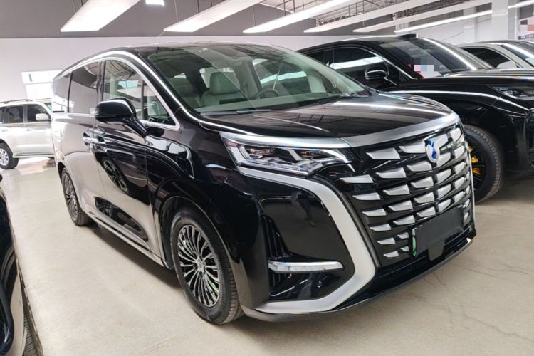 Used Denza D9 2022 DM-i 970 Four-Wheel Drive Flagship Model Exterior 1