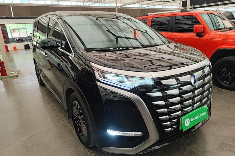 Used Denza D9 2022 DM-i 970 Four-Wheel Drive Prestige Model Exterior 1