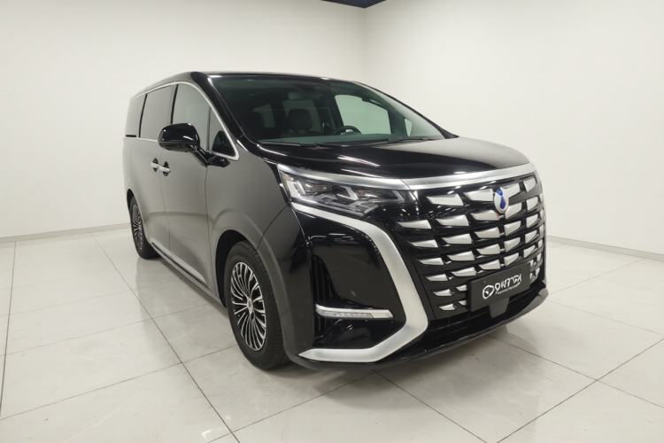Used Denza D9 2022 DM-i 1040 Prestige Model Exterior 1