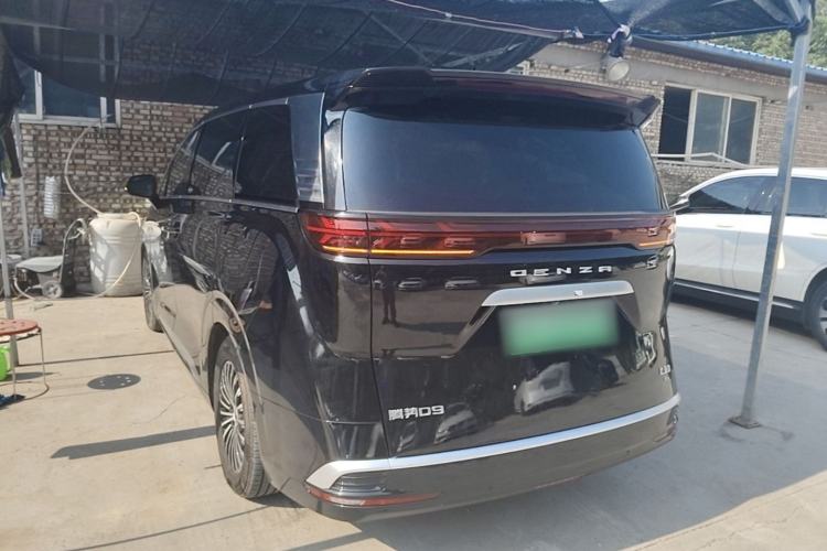 Used Denza D9 2022 EV 620 Prestige Model Exterior 2