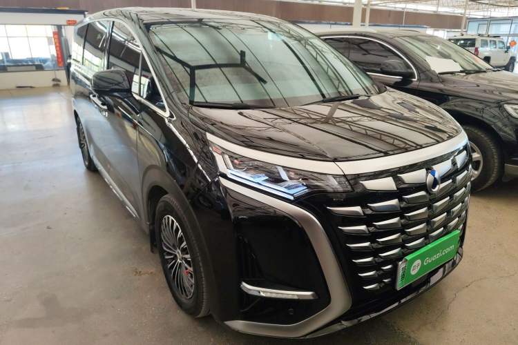 Used Denza D9 2022 DM-i 970 Four-Wheel Drive Prestige Model Exterior 2