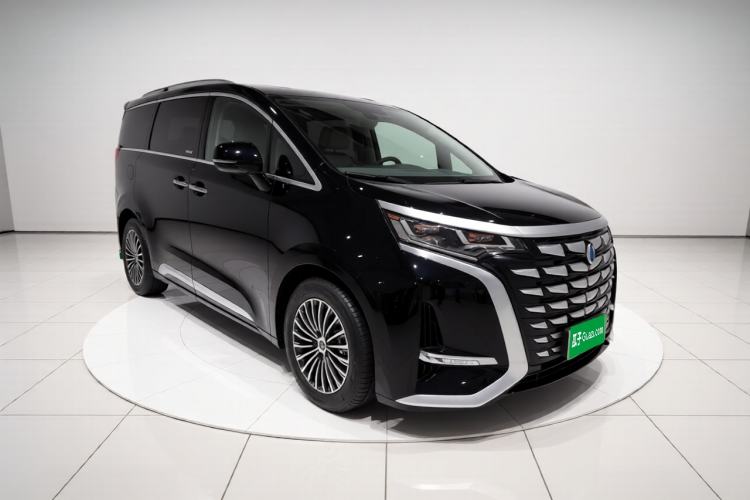Used Denza D9 2022 DM-i 970 Four-Wheel Drive Flagship Model Exterior 2