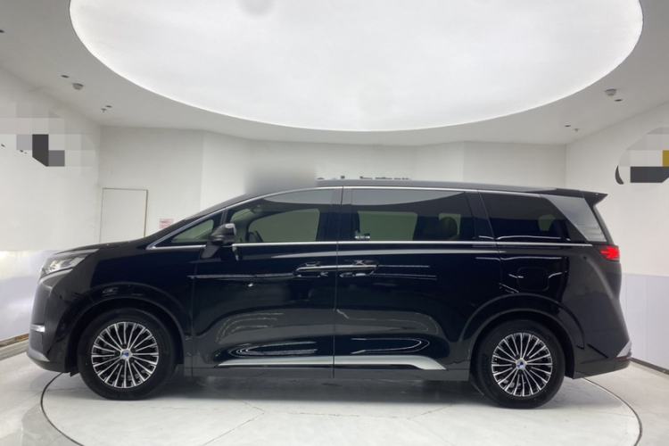 Used Denza D9 2022 DM-i 970 Four-Wheel Drive Prestige Model Exterior 3