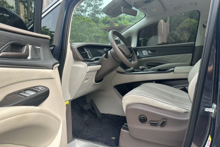 Used Denza D9 2022 DM-i 970 Four-Wheel Drive Flagship Model Exterior 3