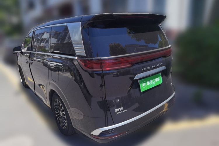 Used Denza D9 2022 DM-i 970 Four-Wheel Drive Flagship Model Exterior 3