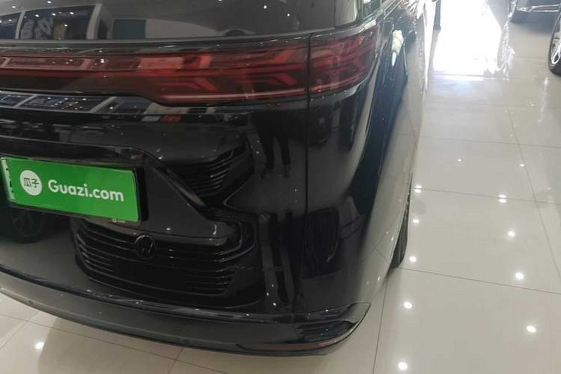 Used Denza D9 2022 DM-i 970 Four-Wheel Drive Flagship Model Exterior 3