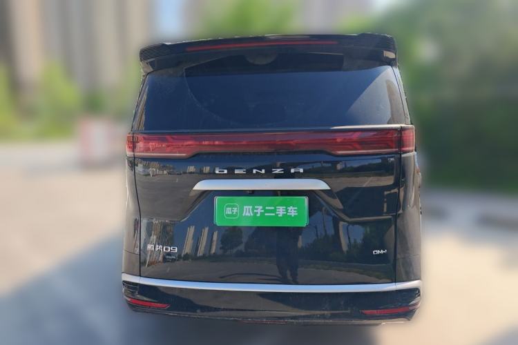 Used Denza D9 2022 DM-i 1040 Prestige Model Exterior 4