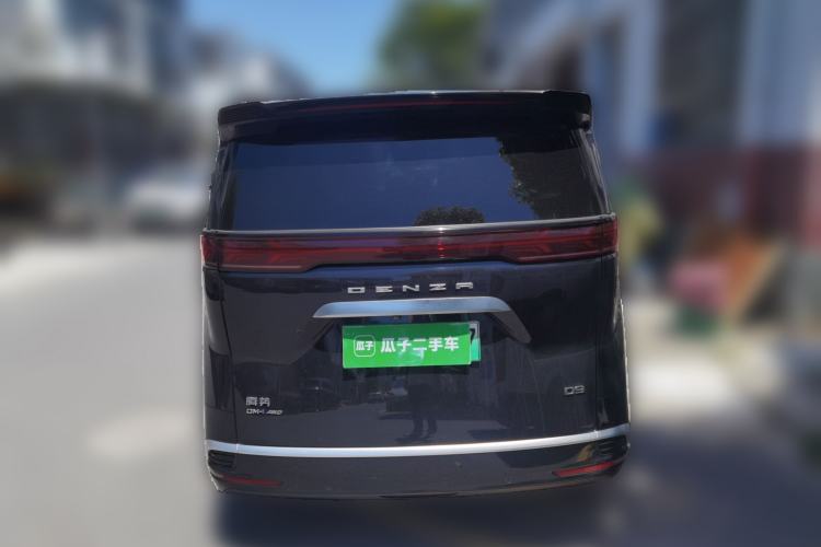 Used Denza D9 2022 DM-i 970 Four-Wheel Drive Flagship Model Exterior 4